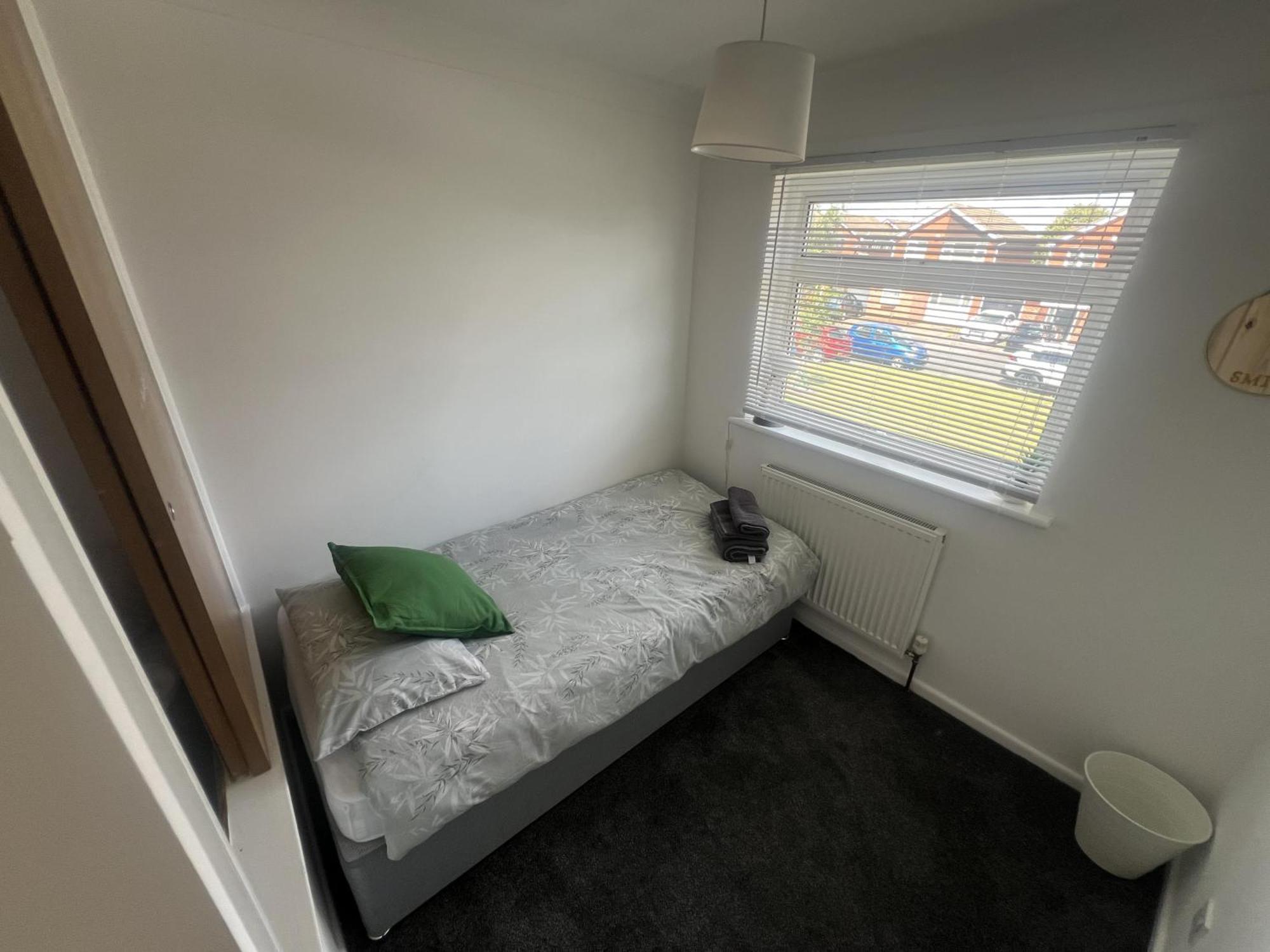 Charming 3-Bed House In Leighton Buzzard Villa Ngoại thất bức ảnh
